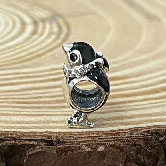 Pandora Skiing Penguin Bead Charm - Picture 4 of 7